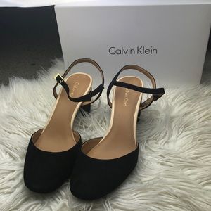 CILEY kID SUEDE Calvin Klein Sandal.